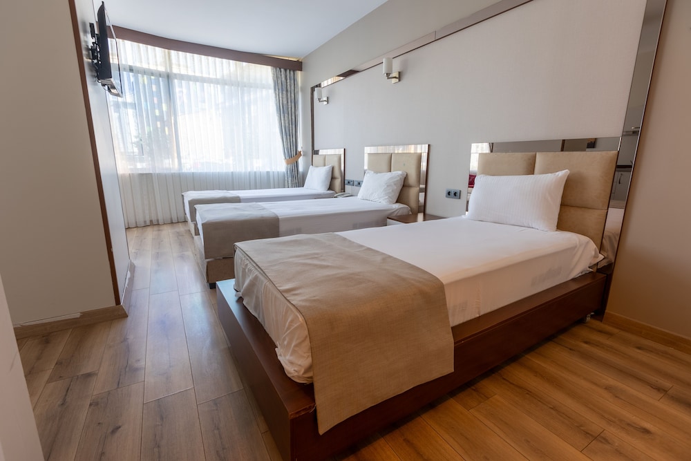 Asia Business Suites 8
