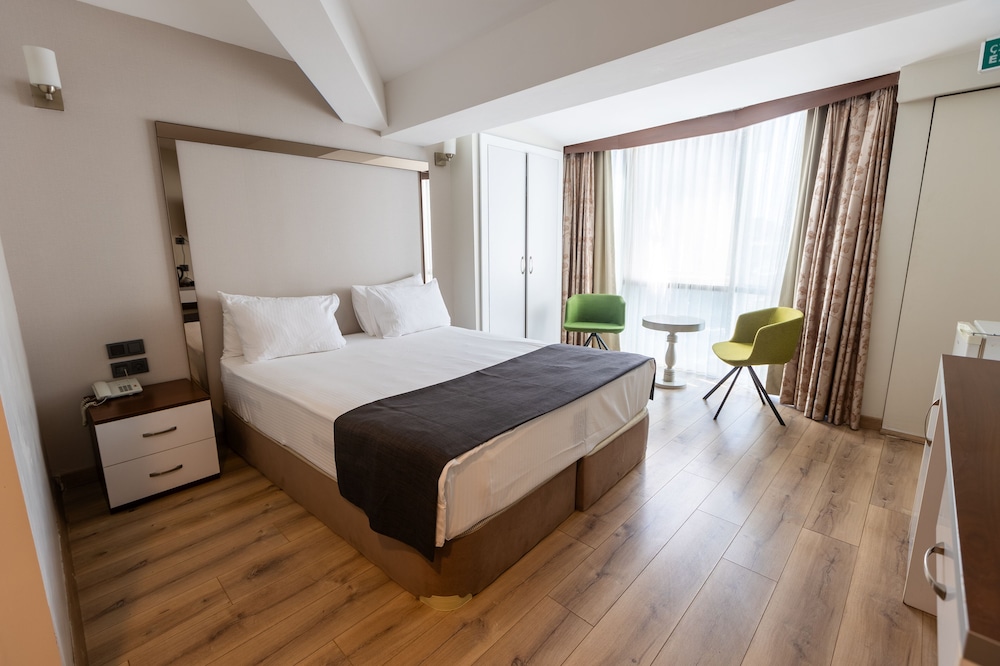 Asia Business Suites 14