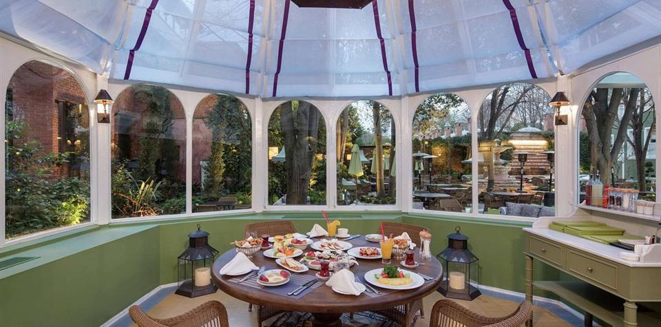 Hagia Sofia Mansions Istanbul, Curio Collection by Hilton 6