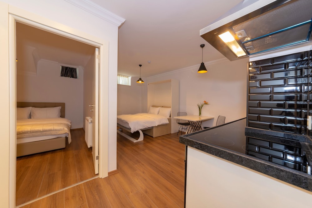 Joy Suites 6