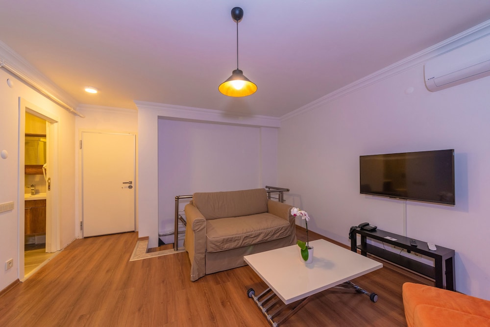 Joy Suites 16