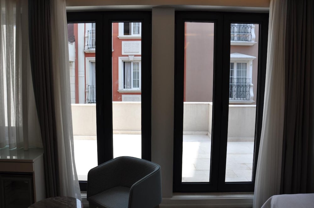 Centrum Suites 18