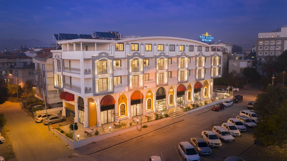 The Sansa Hotel 8
