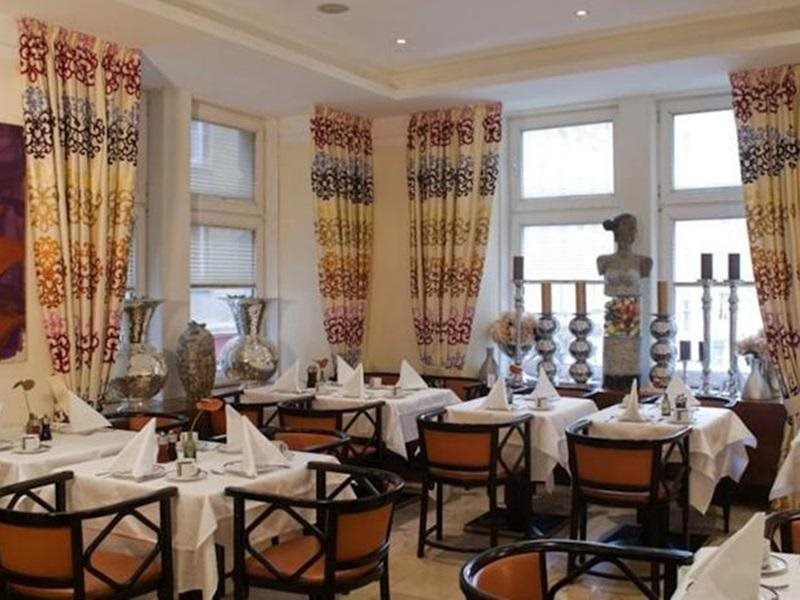 Boutiquehotel Das Tyrol 12