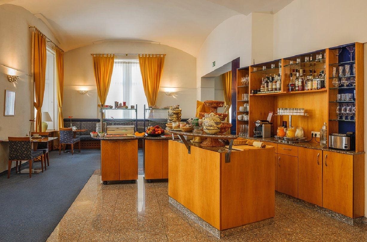 HiLight Suites Hotel 11