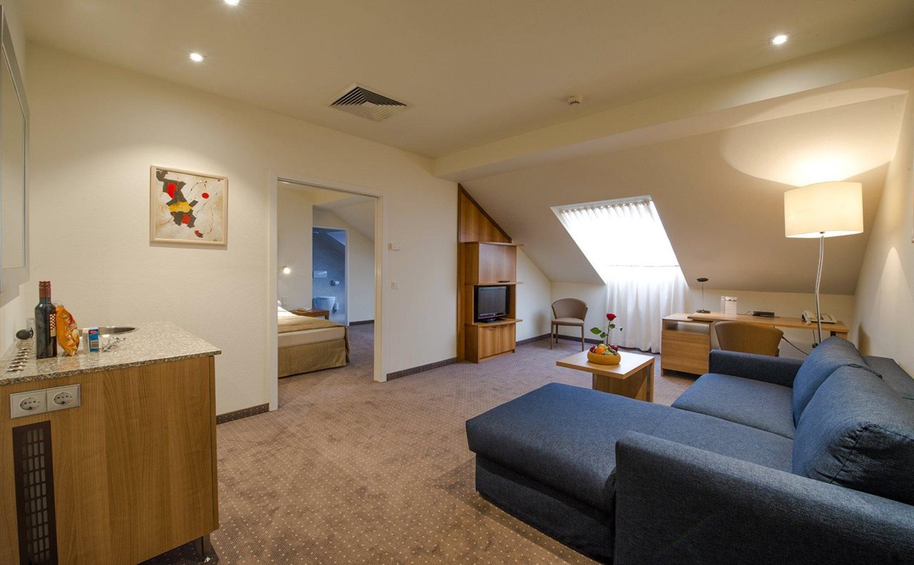 HiLight Suites Hotel 23