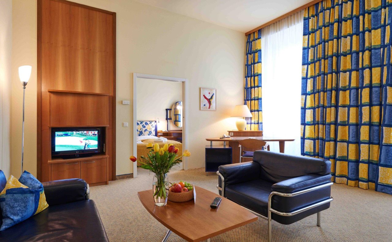 HiLight Suites Hotel 24