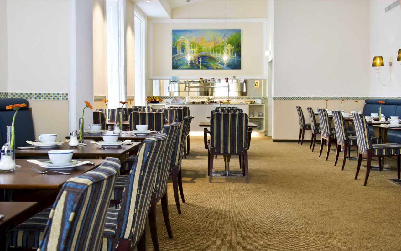 HiLight Suites Hotel 5