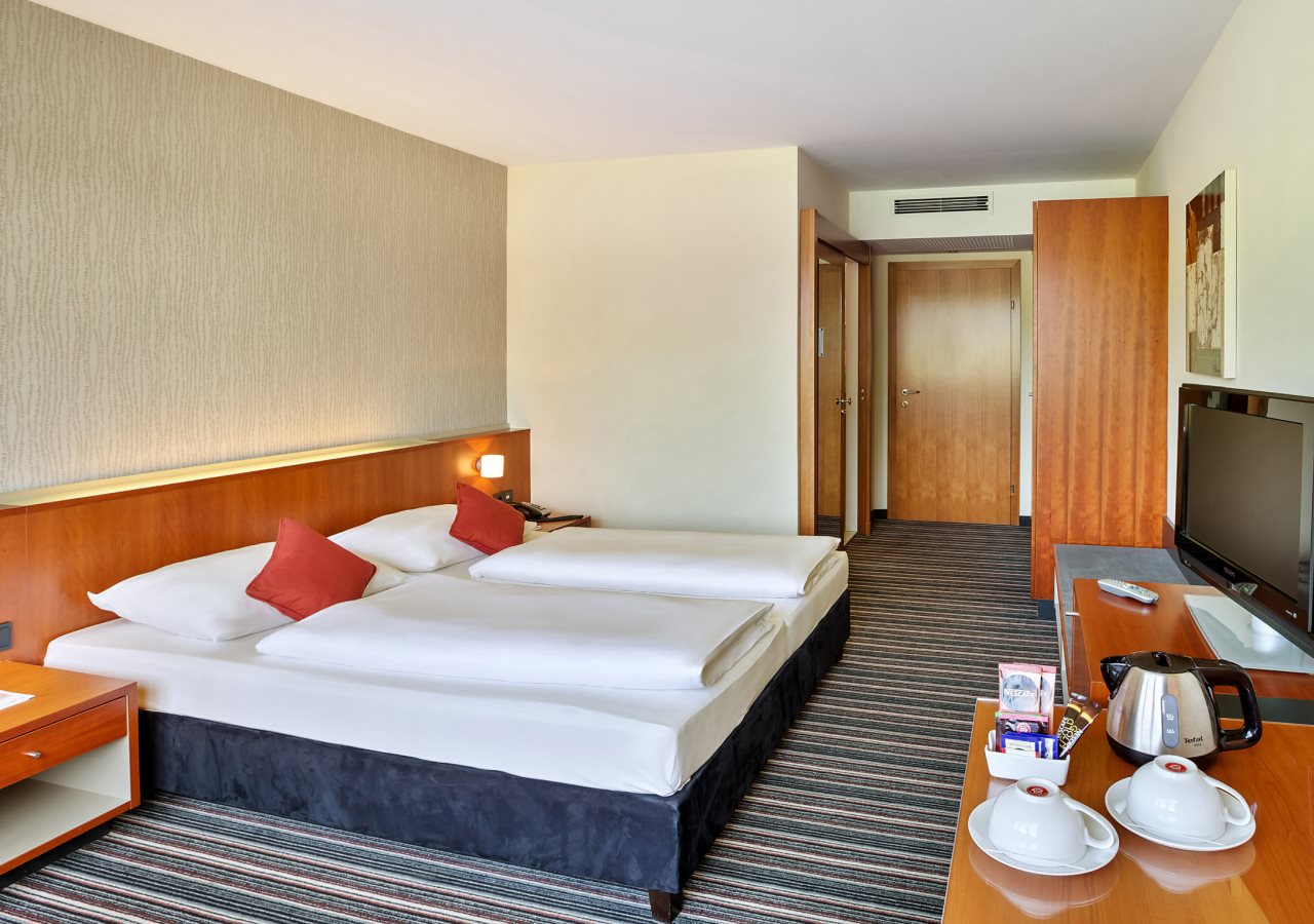 DoubleTree by Hilton Vienna Bosei 24