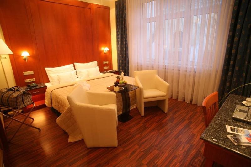 Hotel Corvinus 13