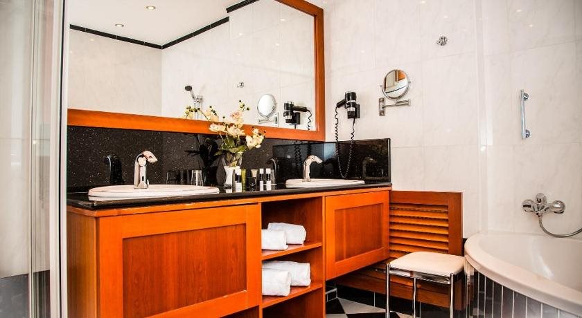 Hotel Corvinus 21