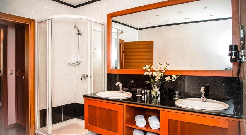 Hotel Corvinus 23