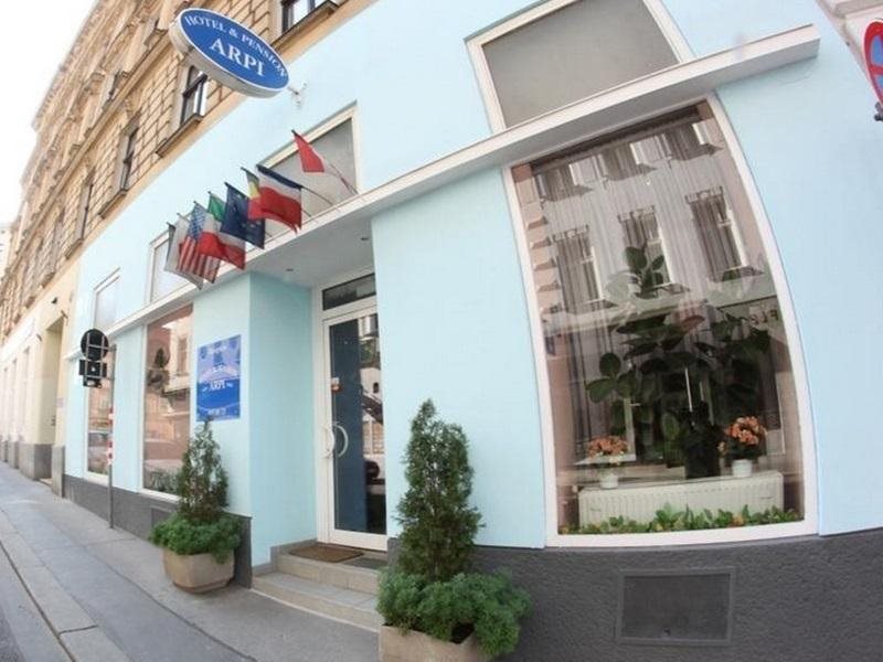 Hotel & Pension Arpi 11