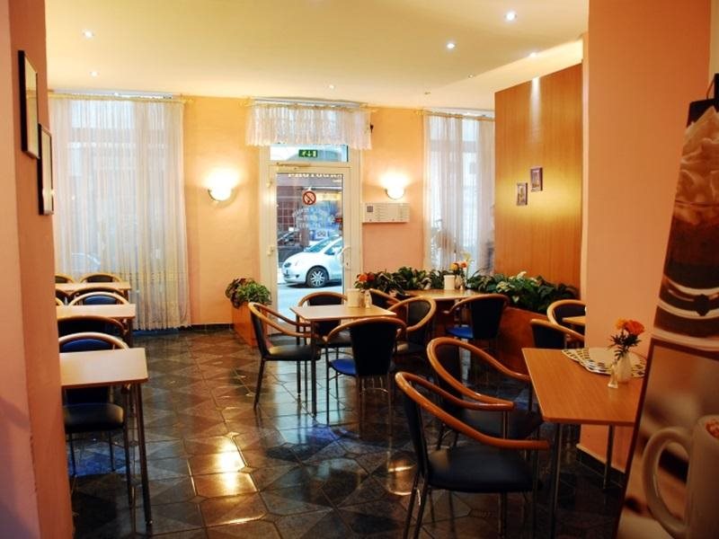 Hotel & Pension Arpi 8