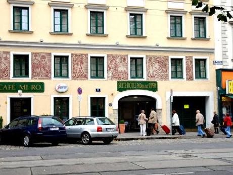 Suite Hotel 900m zur Oper 1