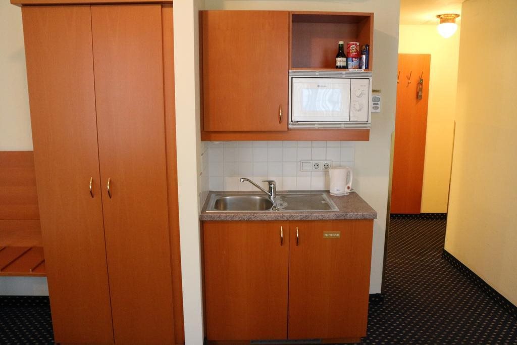 Suite Hotel 900m zur Oper 16