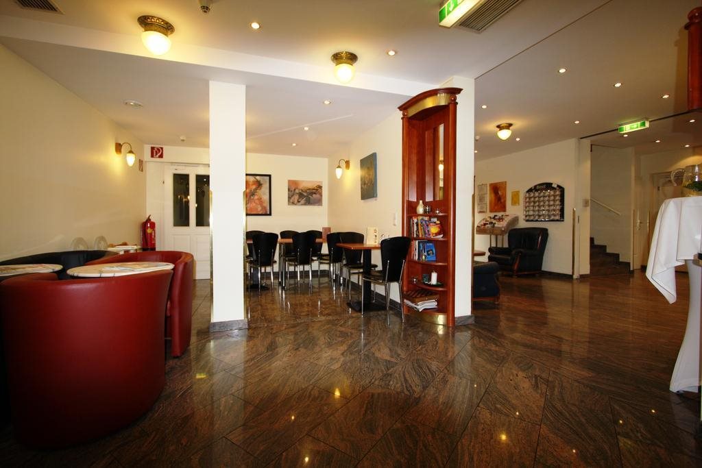 Suite Hotel 900m zur Oper 21