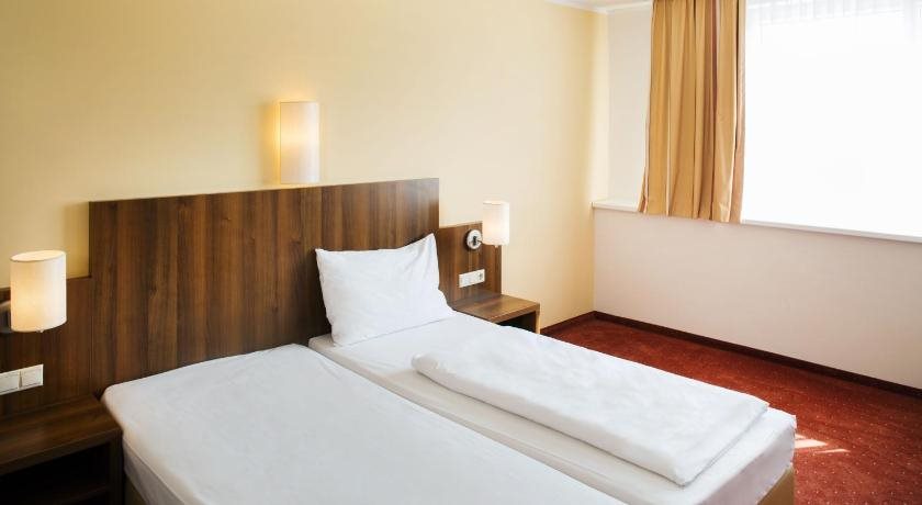 Hotel Hahn 2
