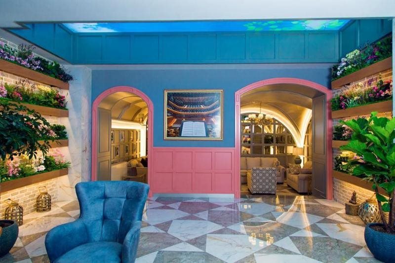 Theatrum Hotel Baku 11