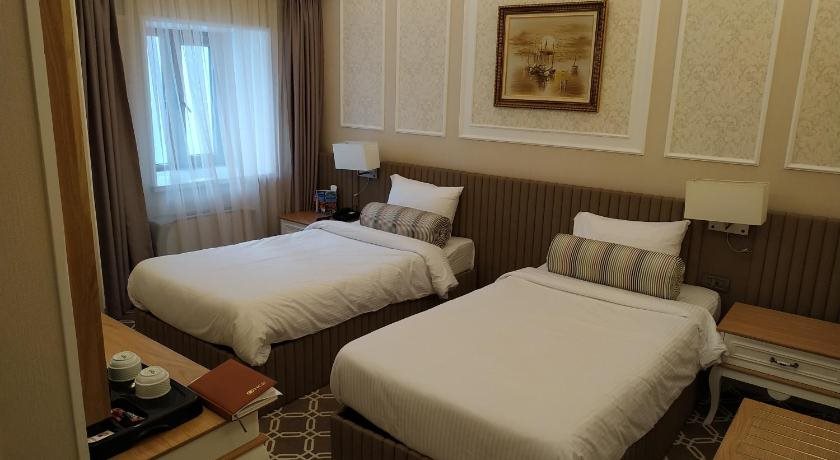Theatrum Hotel Baku 12