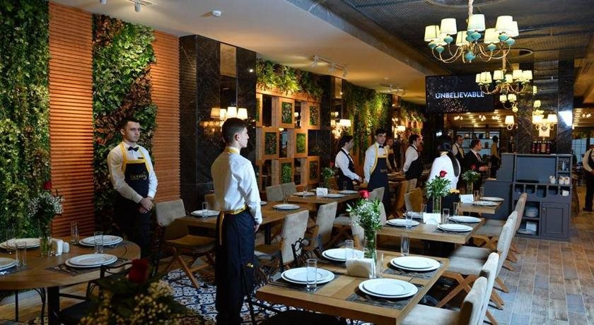Theatrum Hotel Baku 13