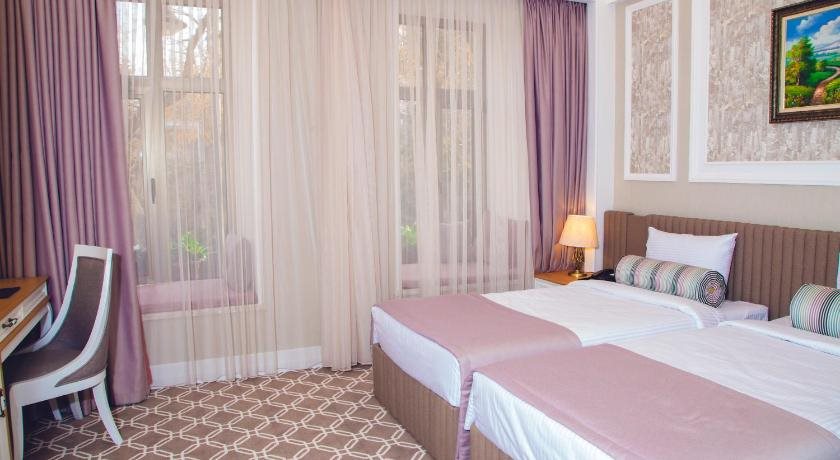 Theatrum Hotel Baku 5