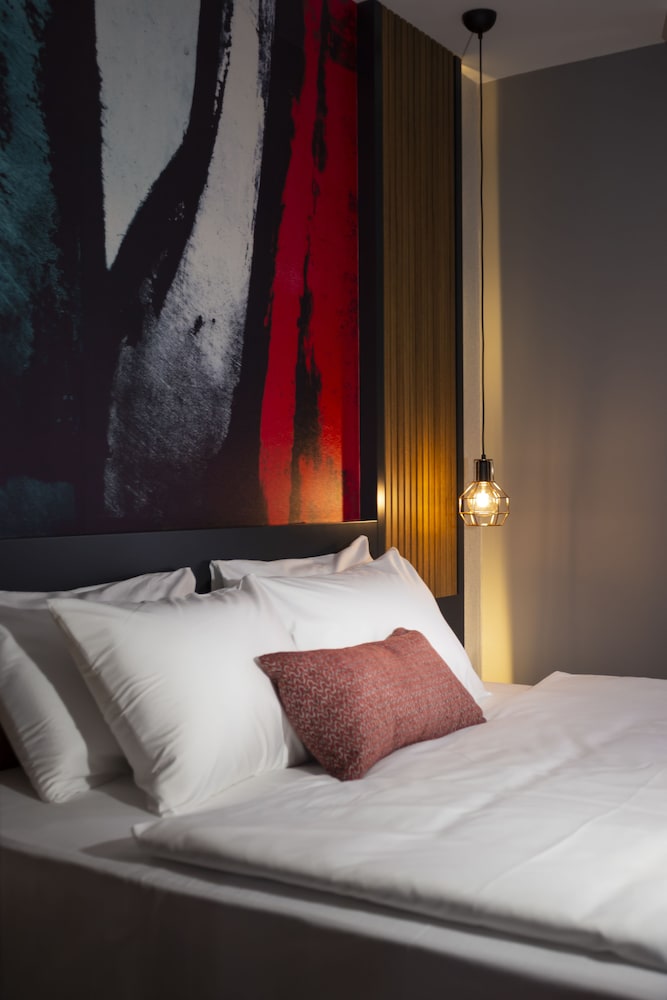 Nox Suite 15