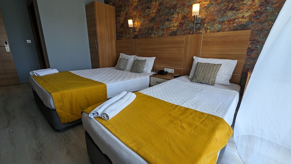 Ramona Lara Hotel 12