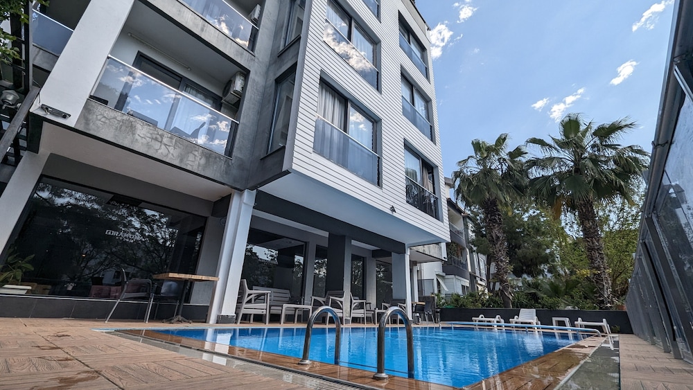 Ramona Lara Hotel 1