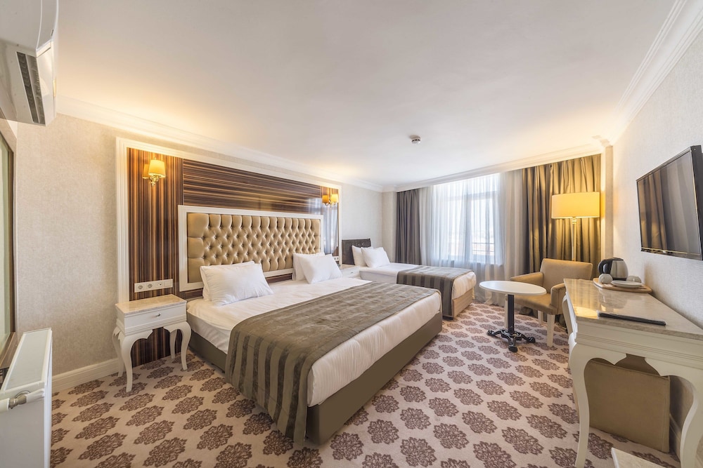 Kensington Hotel 8