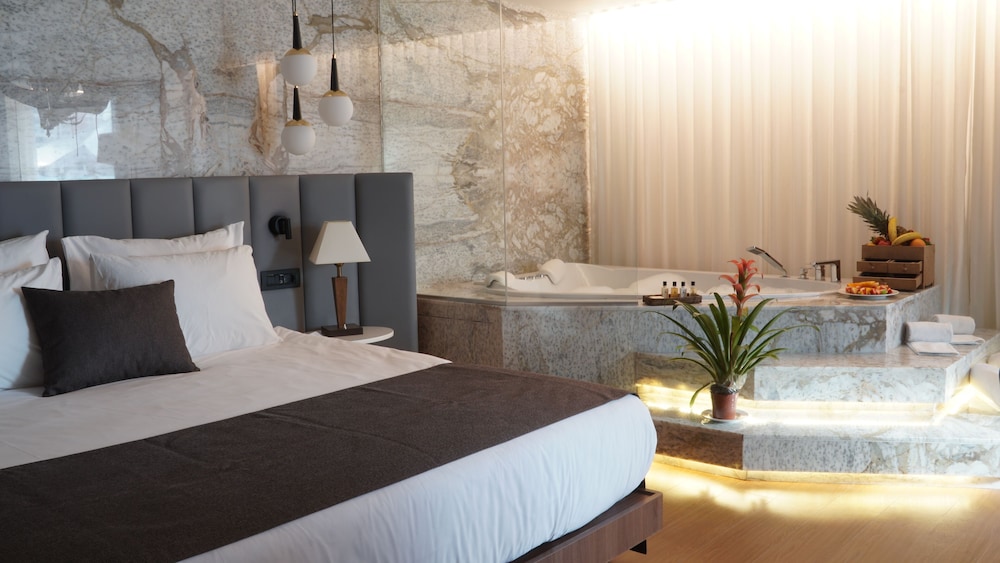 The Craton Hotel 9