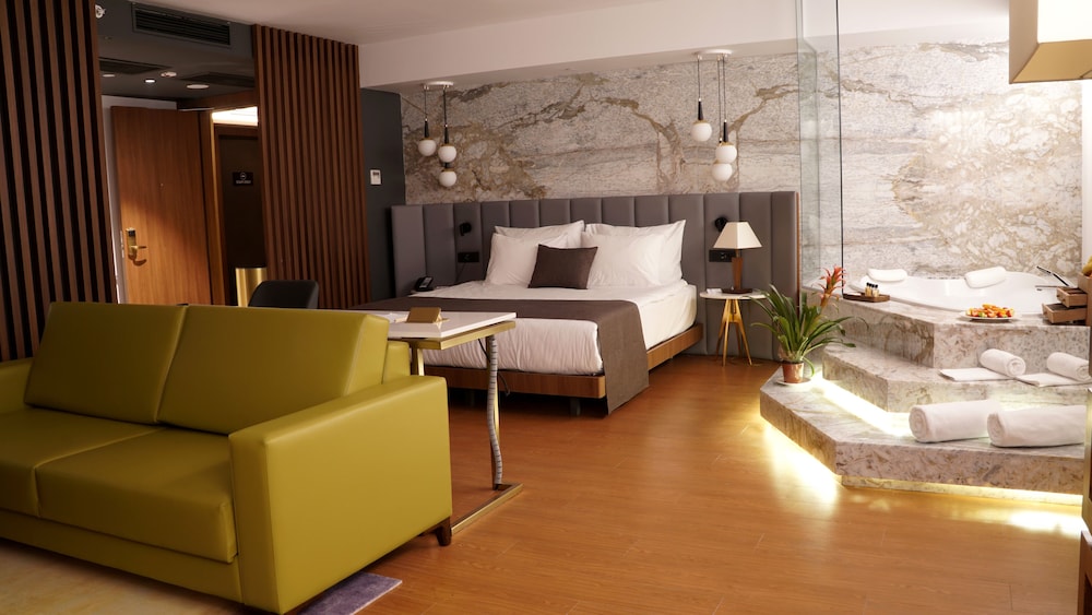 The Craton Hotel 8