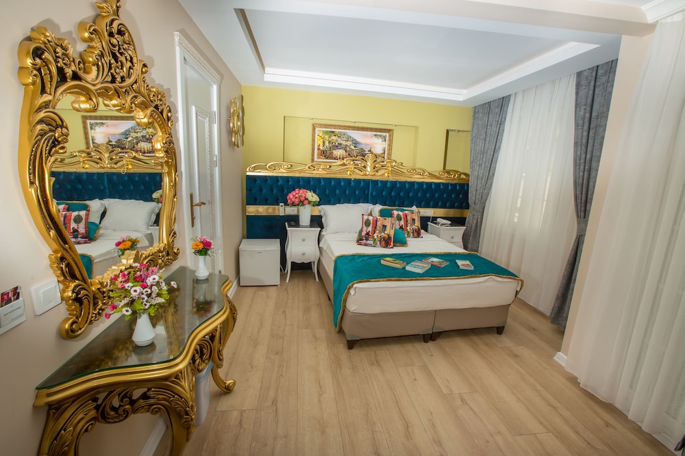 Atlantis Royal Hotel 9