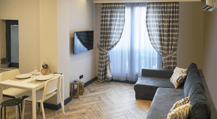Meyde Suites 24