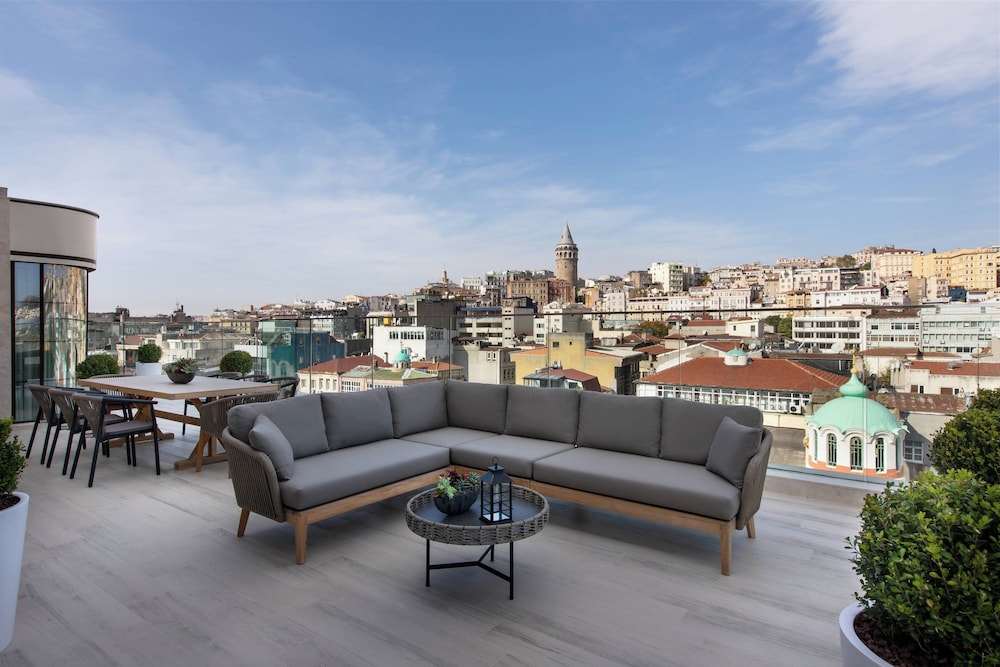 JW Marriott Istanbul Bosphorus 10