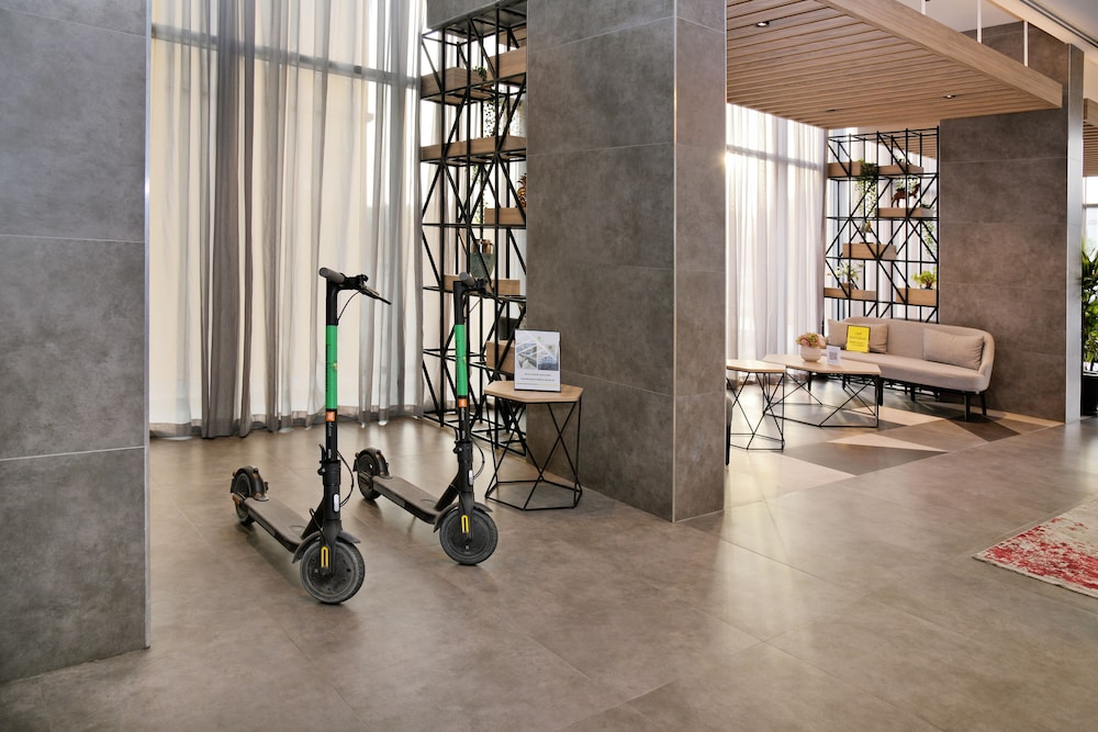 Lemon Tree Hotel, Jumeirah, Dubai 4