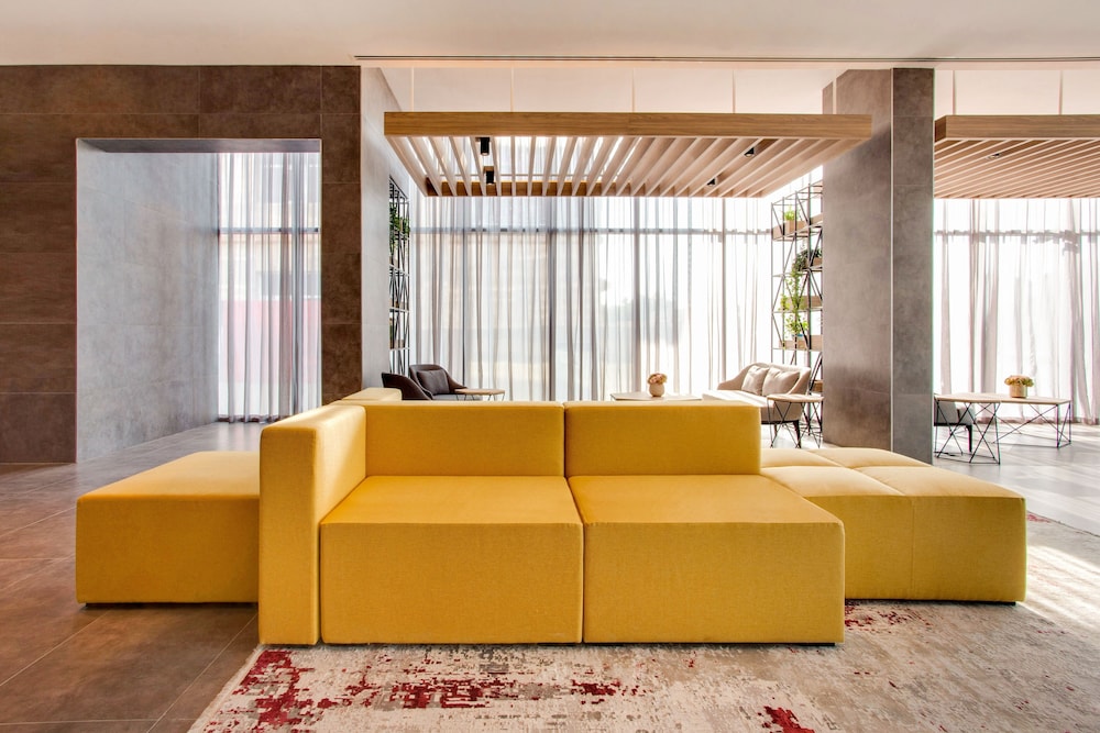 Lemon Tree Hotel, Jumeirah, Dubai 8