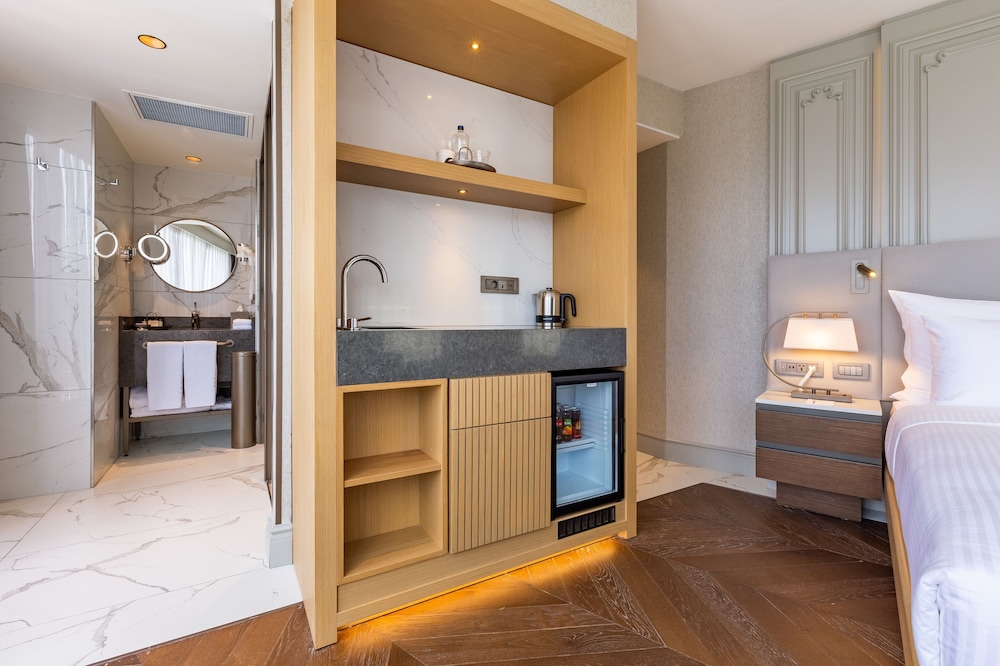 Stayso The House Hotel 4