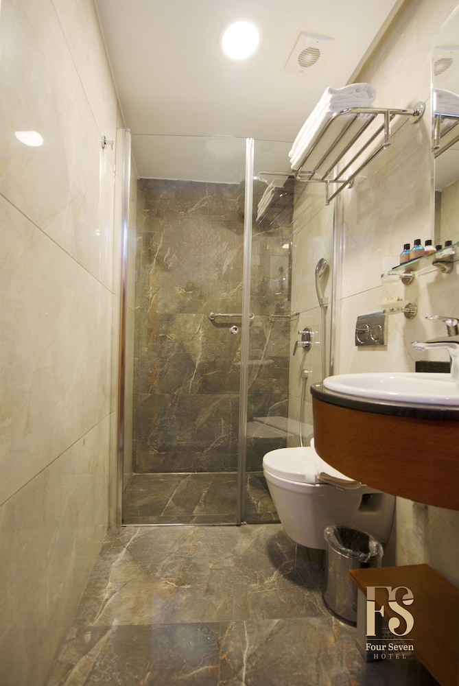Four Seven Hotel 17