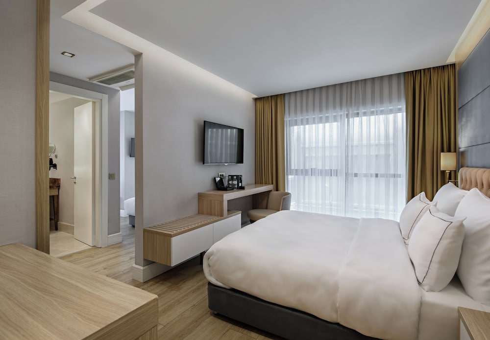 Gleam Bomonti Hotel 15