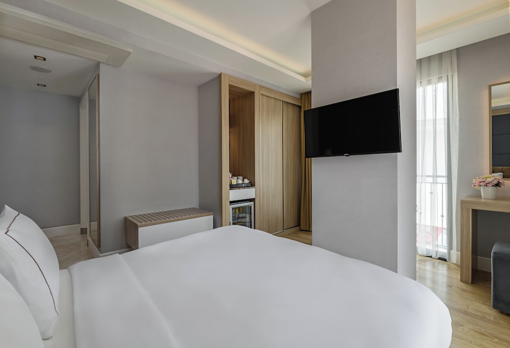 Gleam Bomonti Hotel 18