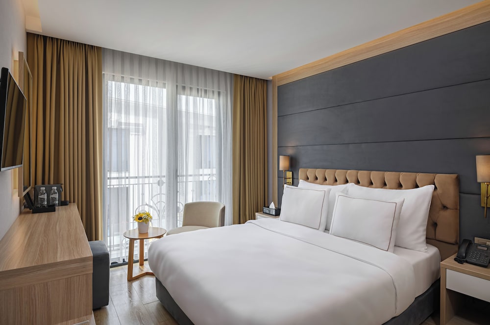 Gleam Bomonti Hotel 6