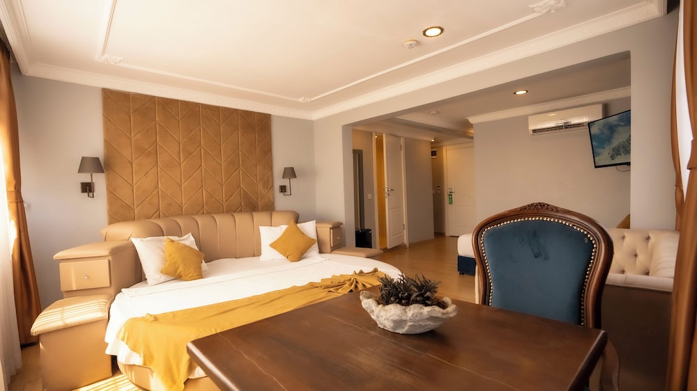 Farina Hotel By Cigno 13