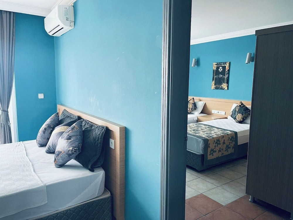 Grand Alisa Hotel 10