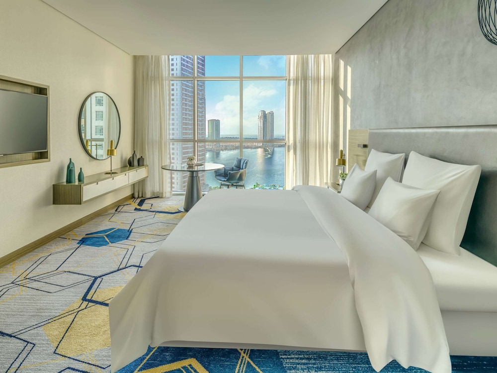 Pullman Sharjah Hotel 13