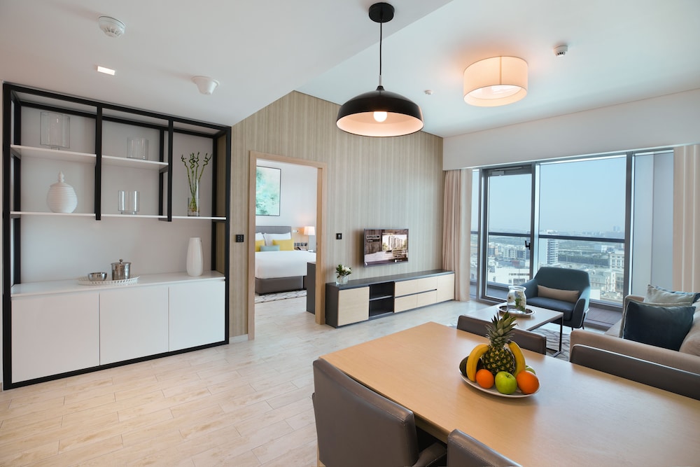Millennium Executive Apartments Mont Rose 6