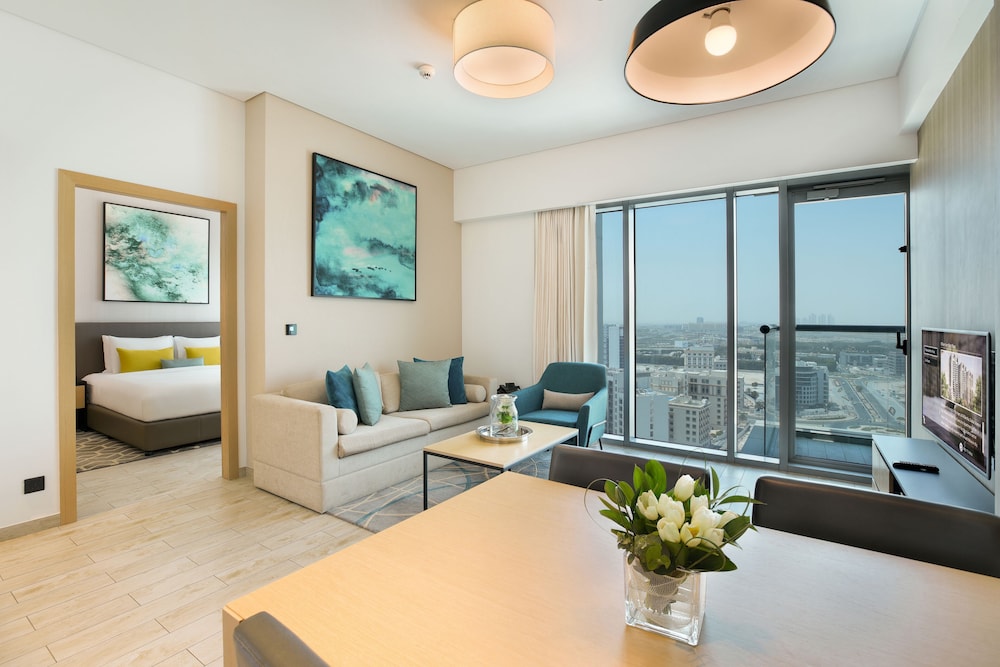Millennium Executive Apartments Mont Rose 13