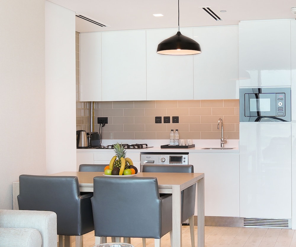 Millennium Executive Apartments Mont Rose 17