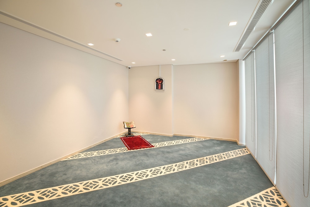Millennium Executive Apartments Mont Rose 7