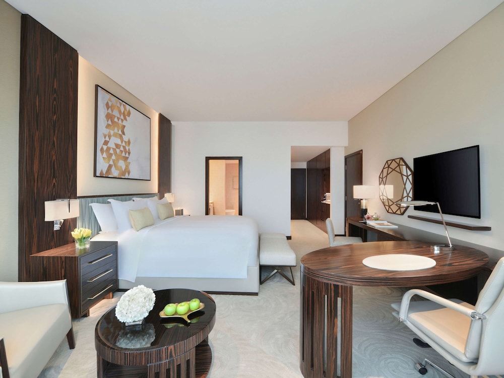 Sofitel Dubai The Obelisk 10